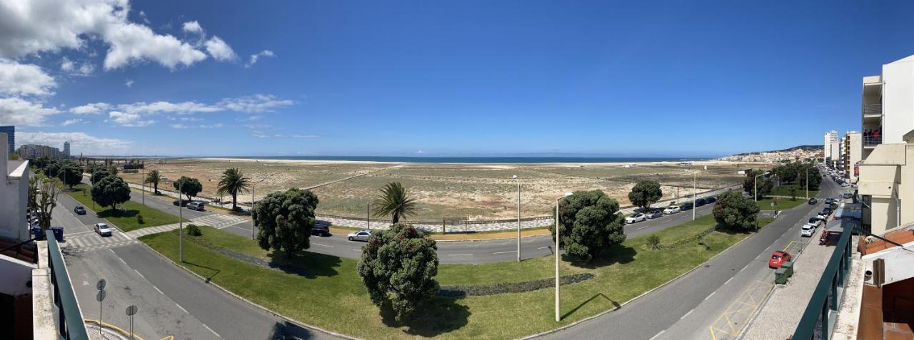 Panorama Sun Figueira - 1Er Ligne Mer Фигейра да Фош Екстериор снимка